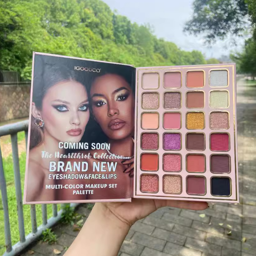 Профессиональный набор космети – обзор и цена Beauty Makeup Book